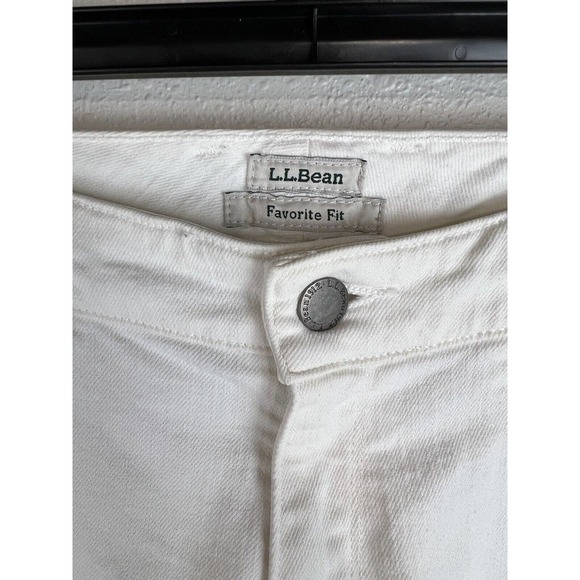 LL Bean Women’s Size 2 Reg Favorite Fit White Denim Jeans - Picture 3 of 9